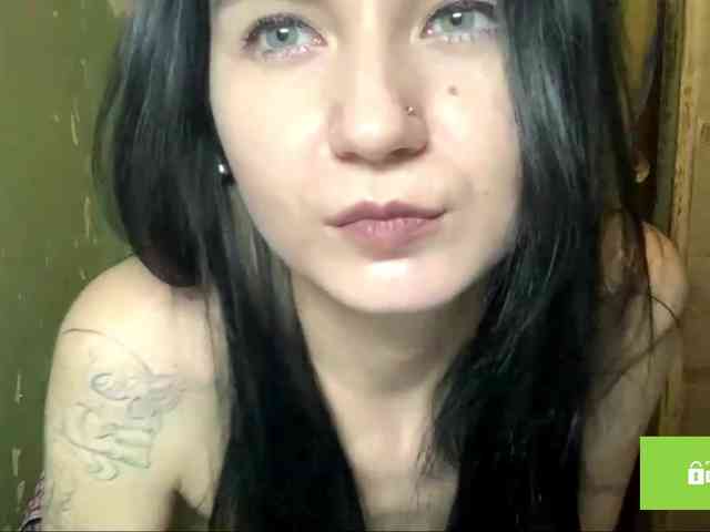 NakitaBayardo webcam