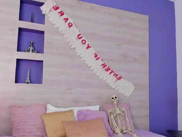 Britanny-88 webcam