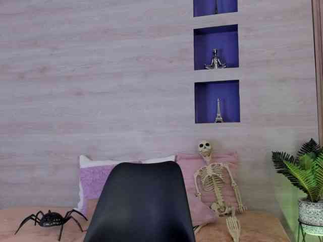 Britanny-88 webcam