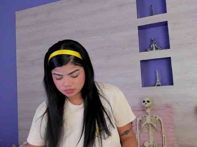 Britanny-88 webcam