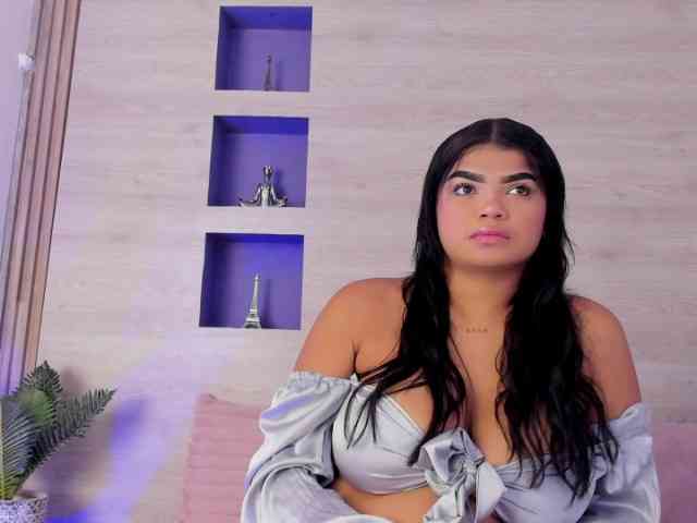 Britanny-88 webcam
