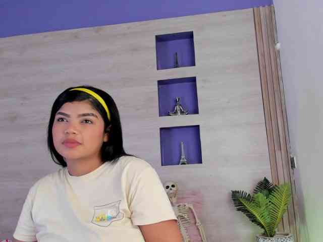 Britanny-88 webcam