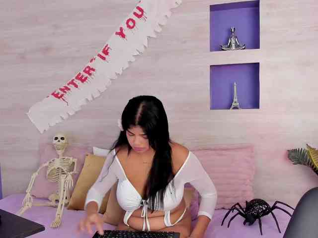 Britanny-88 webcam
