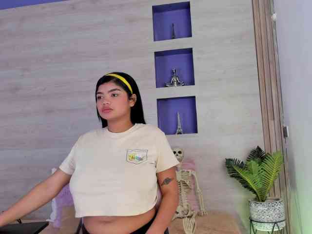 Britanny-88 webcam