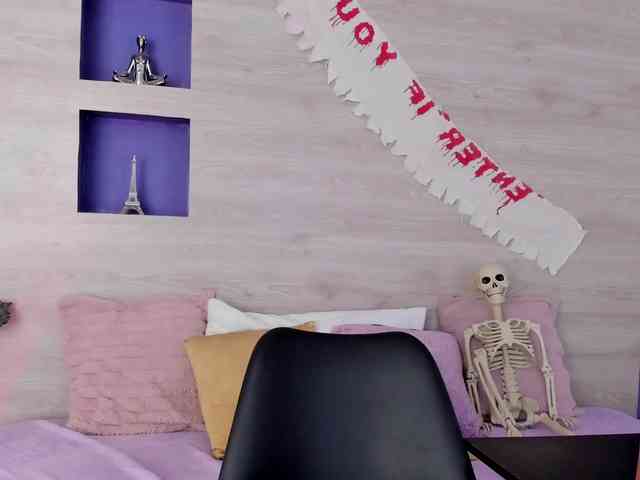 Britanny-88 webcam