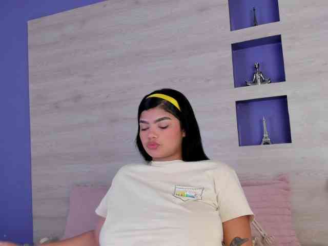 Britanny-88 webcam
