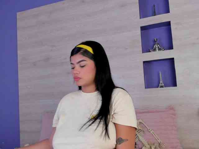 Britanny-88 webcam