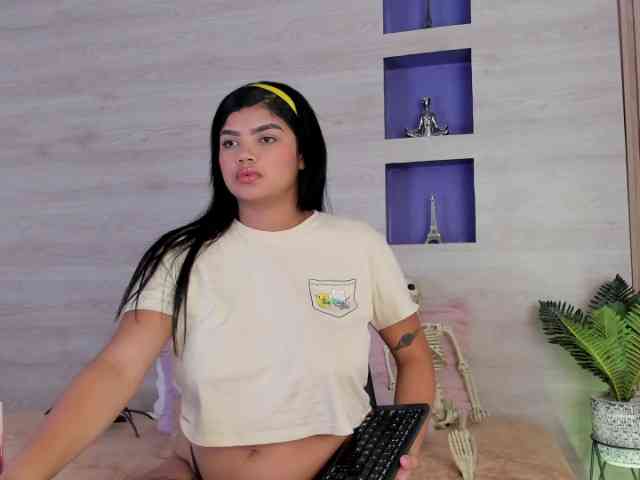Britanny-88 webcam