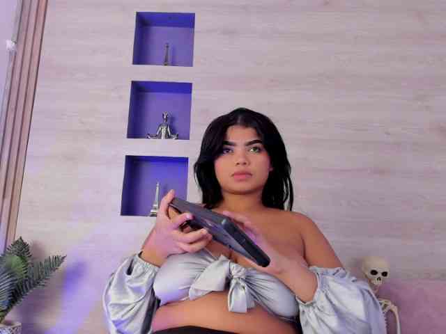 Britanny-88 webcam