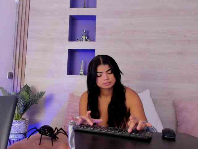 Britanny-88 webcam