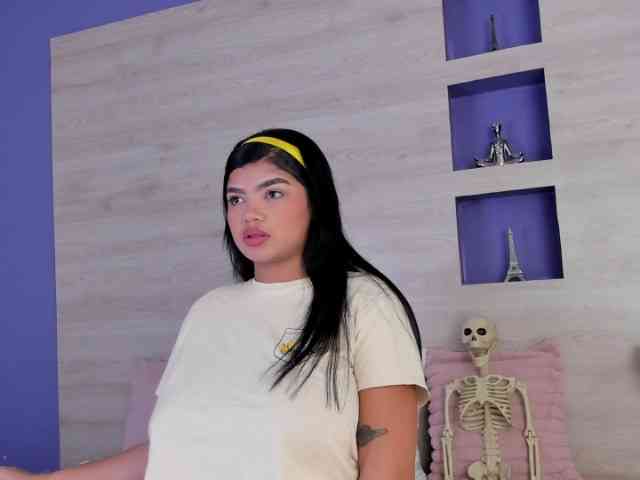 Britanny-88 webcam