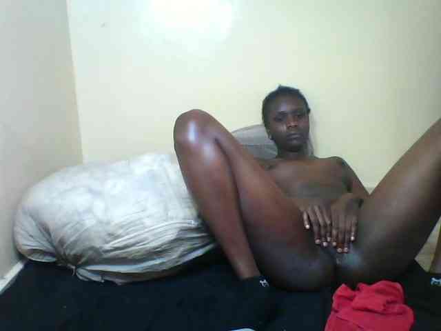 Ebonies-brown webcam