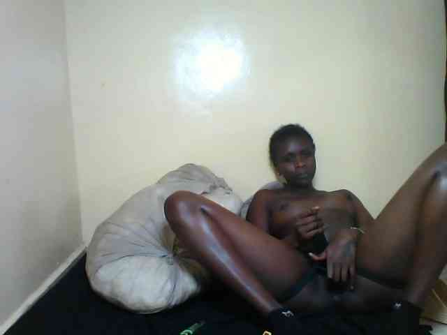 Ebonies-brown webcam