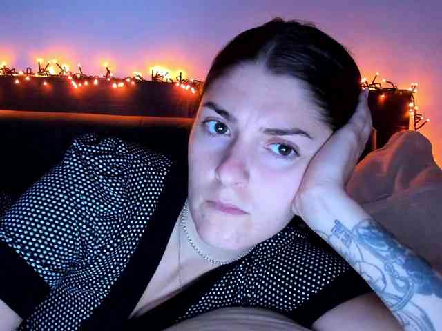 Alexabella's webcam live show