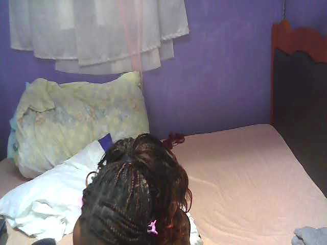 spicyit2 webcam bongacams model stream image