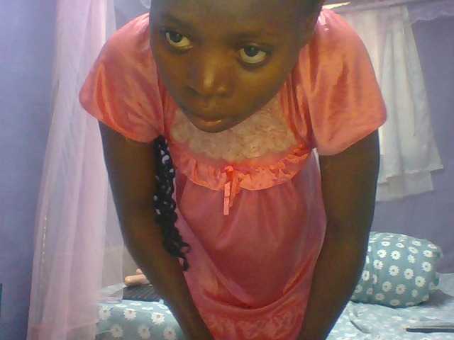 le modèle spicyit2 est en webcam porno dans un show sur le site bongacams, il possède les tags suivants: Ebony,Brunette,Trimmed