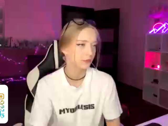 VersieBruegman's BongaCams show and profile