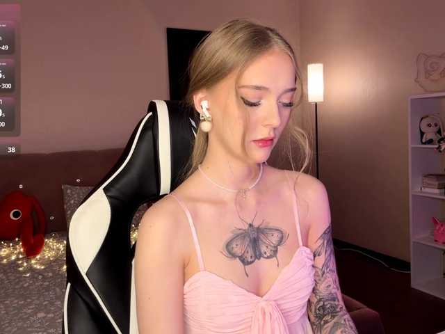 VersieBruegman's BongaCams show and profile