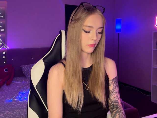 VersieBruegman's BongaCams show and profile