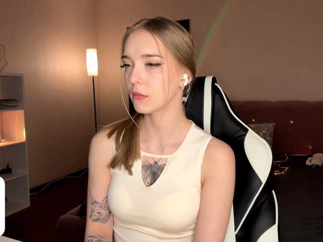 VersieBruegman's BongaCams show and profile