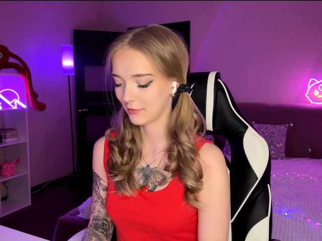 VersieBruegman's BongaCams show and profile