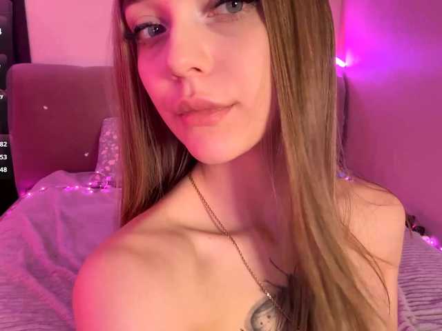 VersieBruegman's BongaCams show and profile