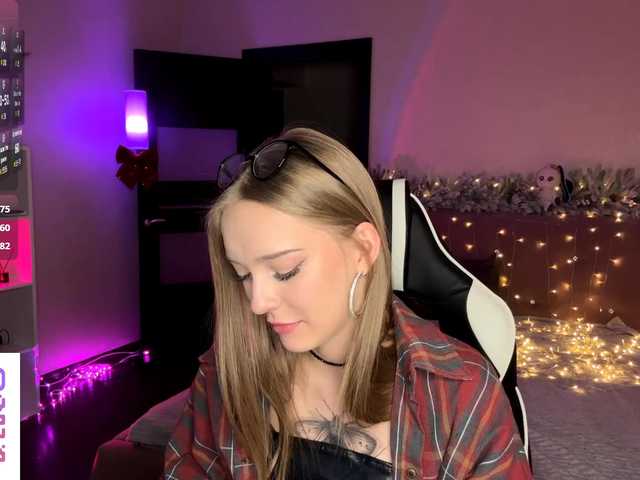 VersieBruegman's BongaCams show and profile