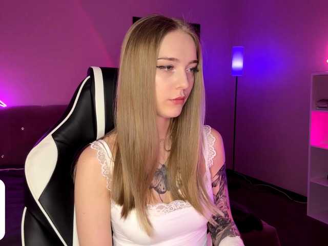 VersieBruegman's BongaCams show and profile