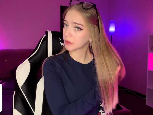 VersieBruegman's BongaCams show and profile