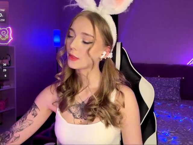 VersieBruegman's BongaCams show and profile