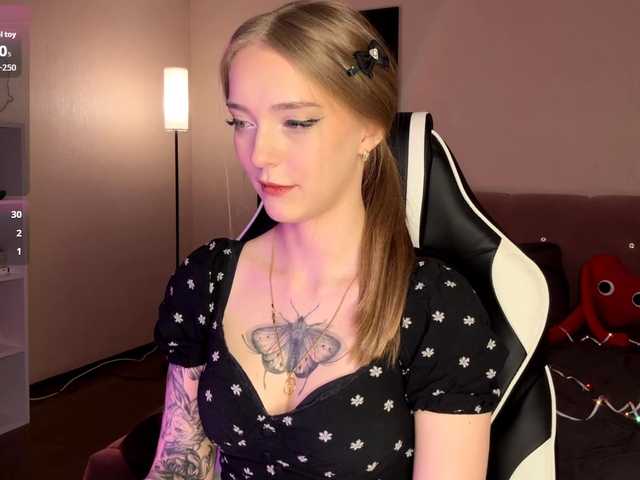 VersieBruegman's BongaCams show and profile