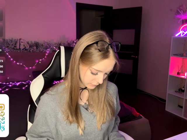 VersieBruegman's BongaCams show and profile