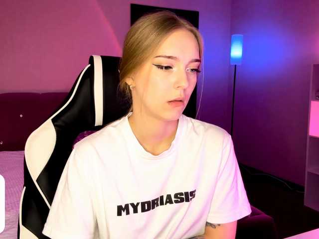 VersieBruegman's BongaCams show and profile