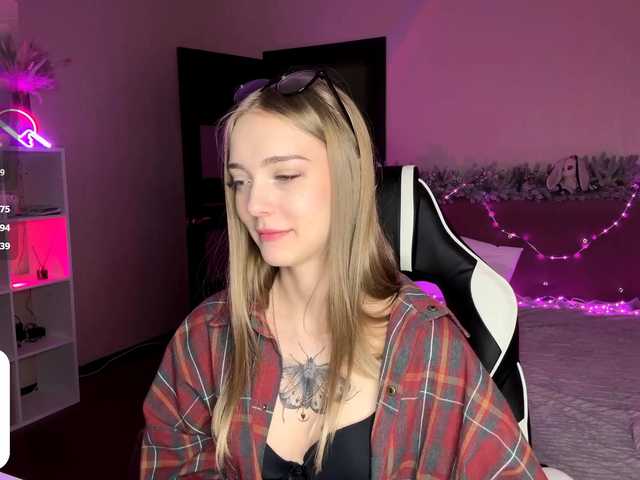 VersieBruegman's BongaCams show and profile