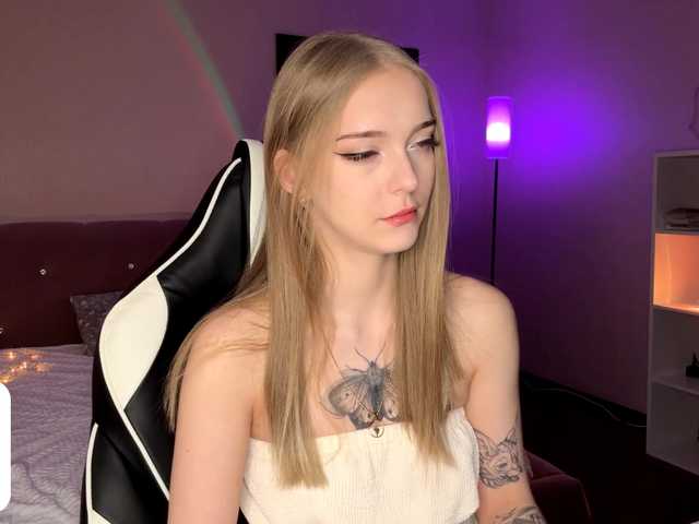 VersieBruegman's BongaCams show and profile