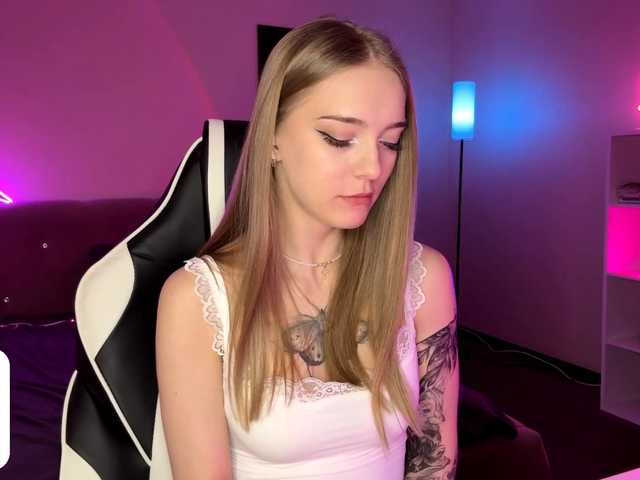 VersieBruegman's BongaCams show and profile