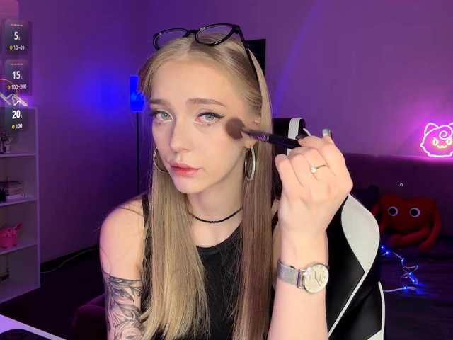 VersieBruegman's BongaCams show and profile