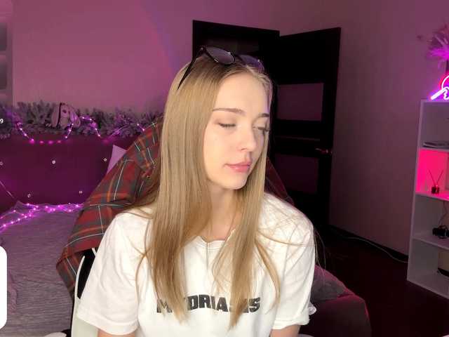 VersieBruegman's BongaCams show and profile