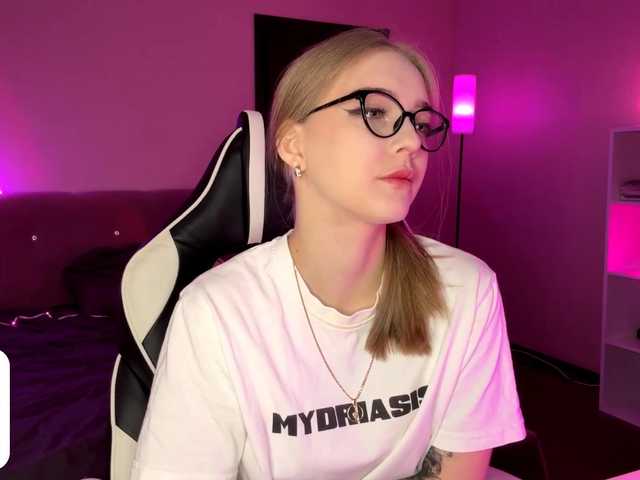 VersieBruegman's BongaCams show and profile