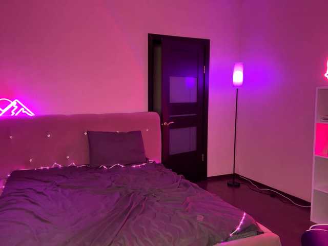 VersieBruegman's BongaCams show and profile