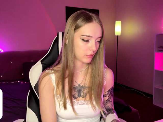 VersieBruegman's BongaCams show and profile