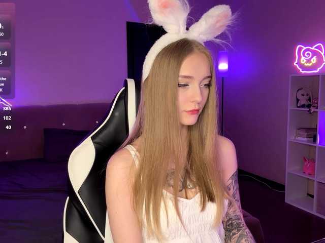 VersieBruegman's BongaCams show and profile