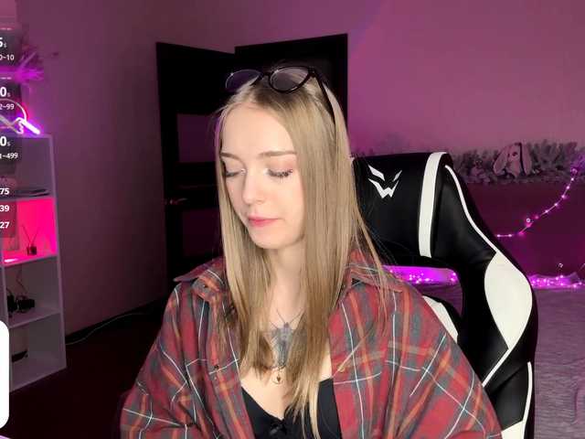 VersieBruegman's BongaCams show and profile