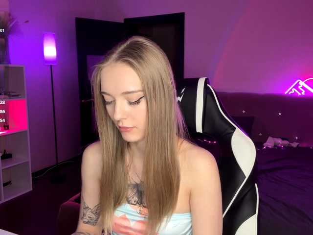 VersieBruegman's BongaCams show and profile