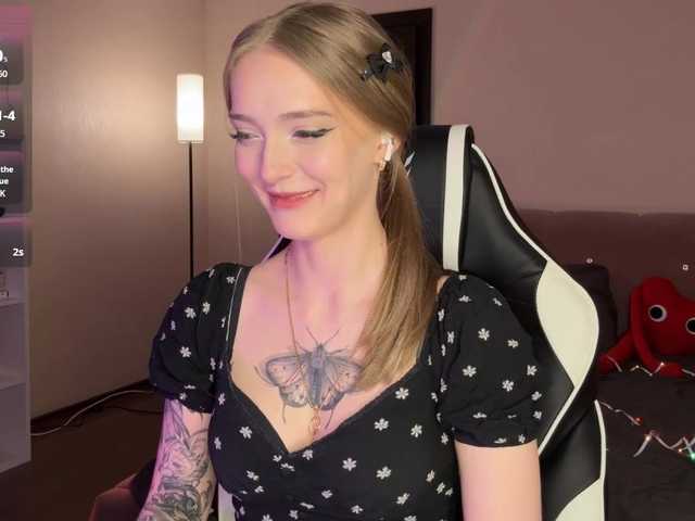 VersieBruegman's BongaCams show and profile