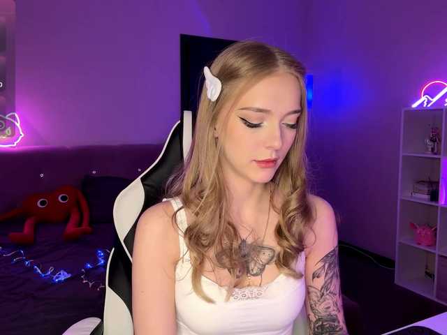 VersieBruegman's BongaCams show and profile