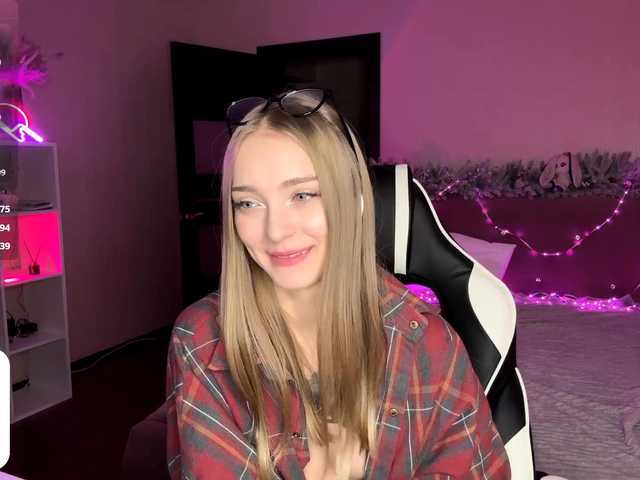 VersieBruegman's BongaCams show and profile