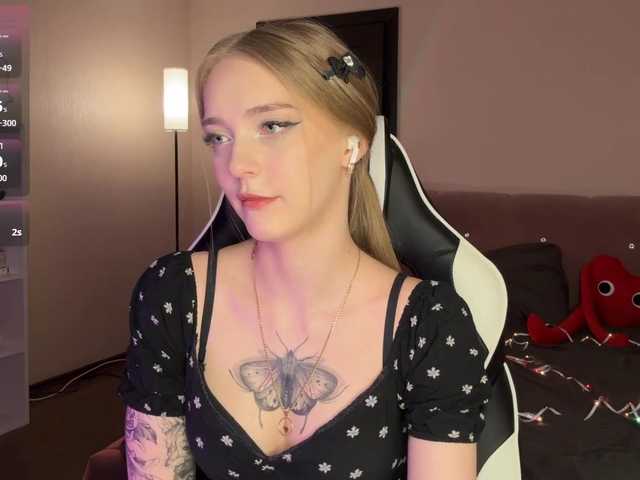 VersieBruegman's BongaCams show and profile