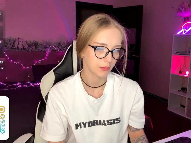 VersieBruegman's BongaCams show and profile