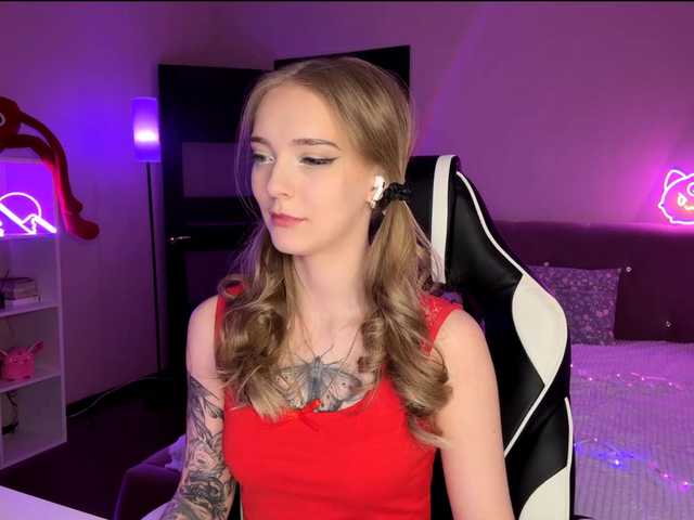 VersieBruegman's BongaCams show and profile